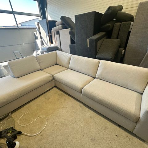 L Sofa Lys Beige/NYRENSET💦/GOD TILSTAND!✅