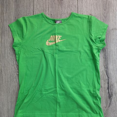 Nike topp str M