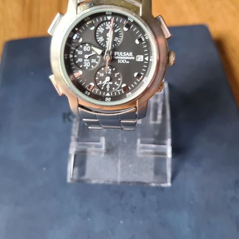 Chronograph armbåndur.