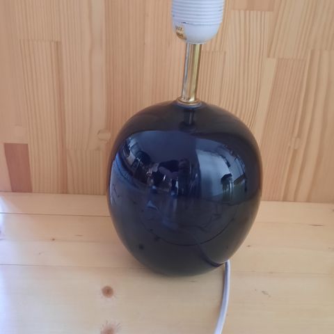 Liten bordlampe, keramikk