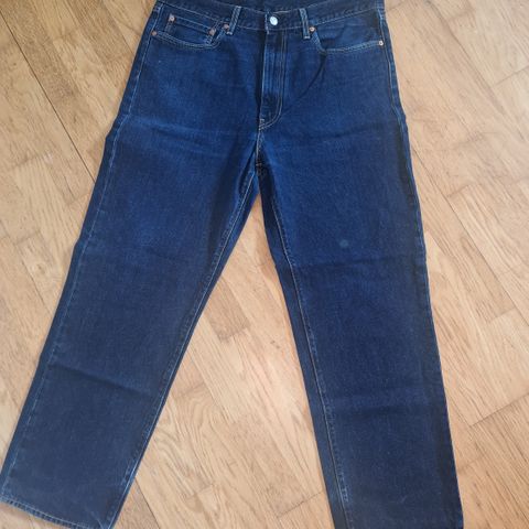 Levi Strause jeans. Lot Stay Loose