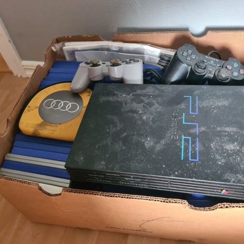 PS2 med ca 70 spill