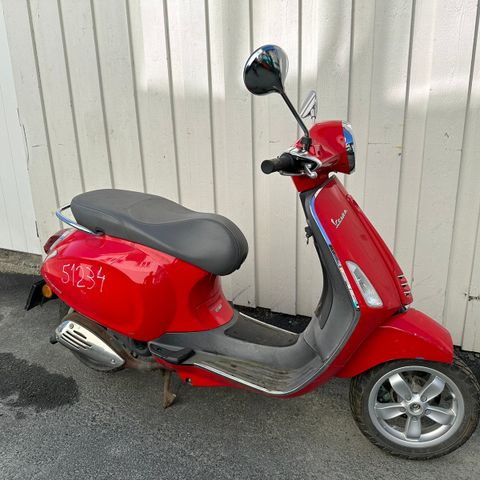 2014 VESPA PRIMAVERA 50 2T SELGES I DELER!