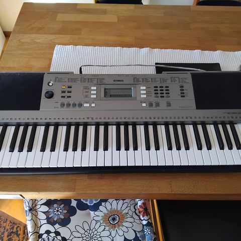 Yamaha-keyboard selges