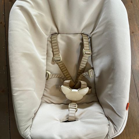 Stokke Newborn sete med trekk