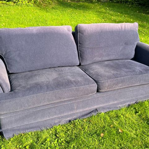 Fin 2,5 seters sofa selges