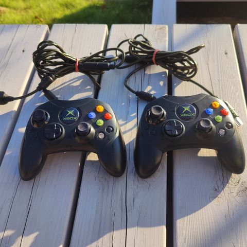 Xbox controller S, med ledning