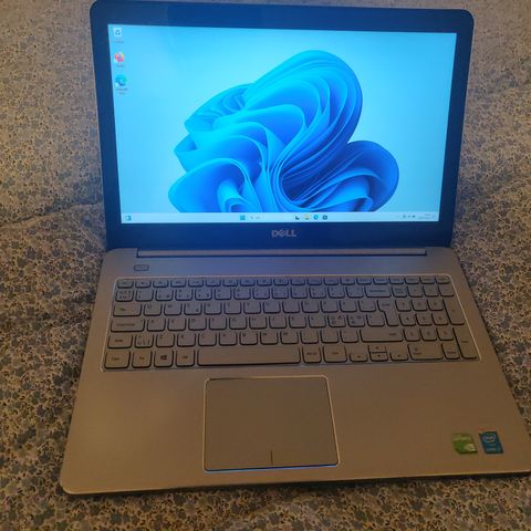 Dell Inspiron 15 7537