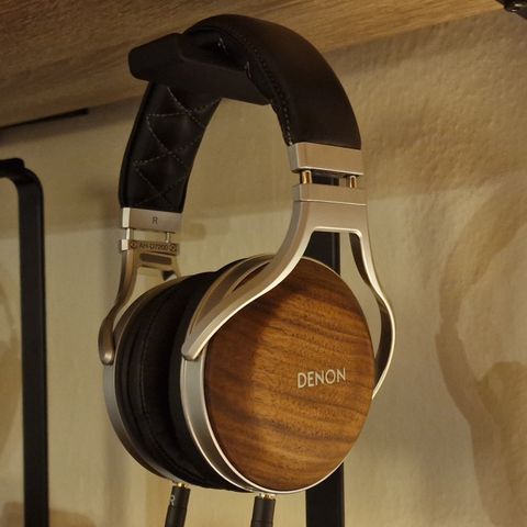 Denon AH-D7200