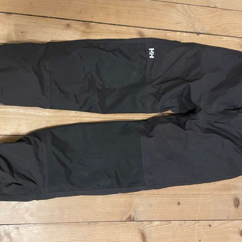 Helly Hansen uforet overtrekksbukse str 152/12 år