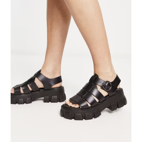 ASOS DESIGN chunky sandaler svarte str 38