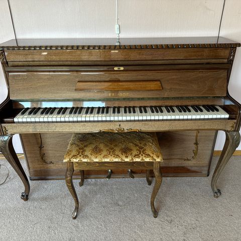 Petrof Akkustisk Piano