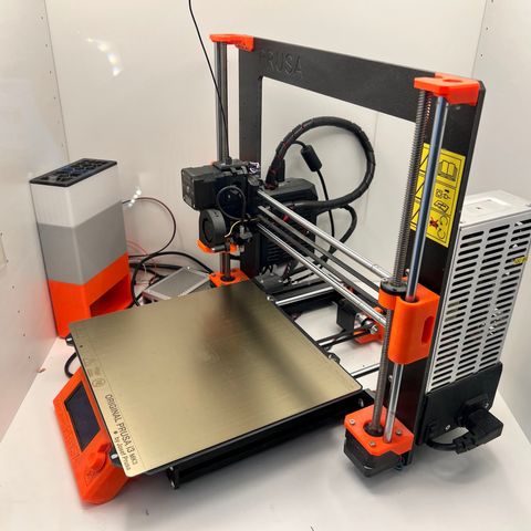 Prusa i3 MK3 Printer + Raspberry Pi + IKEA Cabinet + IKEA LEDs