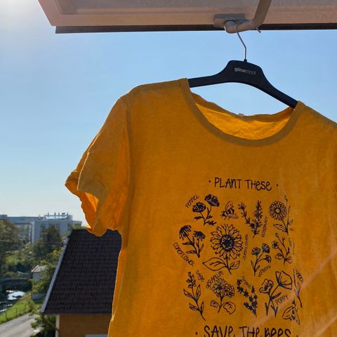 Save the bees tskjorte