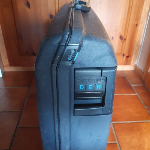 Koffert i hardplast fra Samsonite