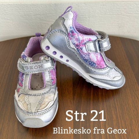 ✨Blinkesko/sandaletter fra Geox str 21✨