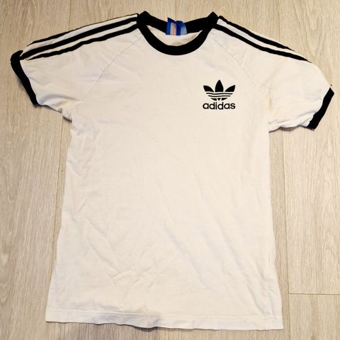 Adidas T shirt str M ☆