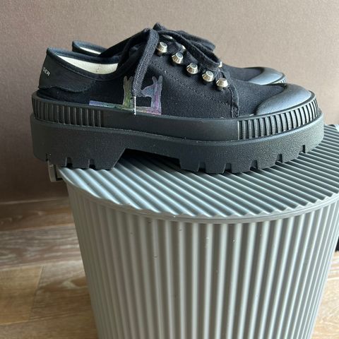 Sneakers by Kurt Geiger