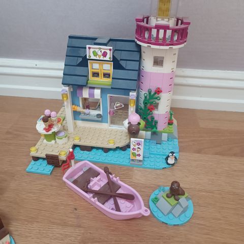 Lego friends