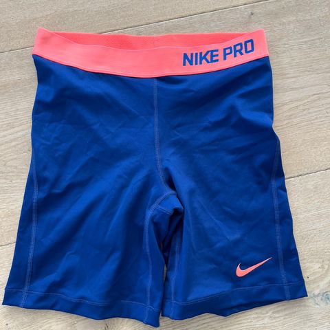 Blå Nike Pro shorts str. M