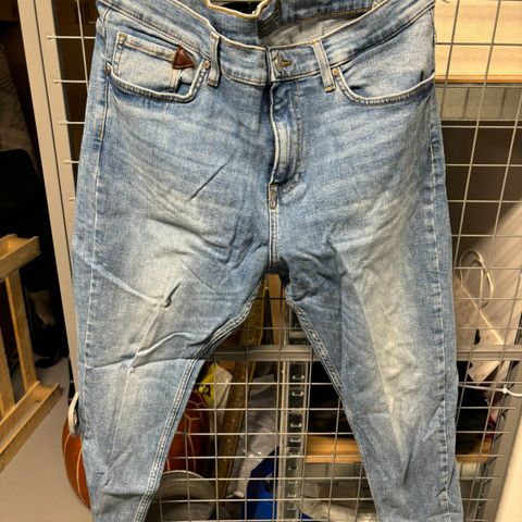 Selger en nydelig bukse fra Zara man denimwear/ billig/ pent brukt