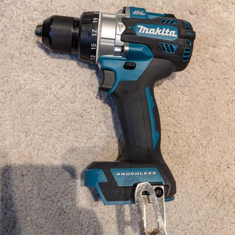 Makita DHP486 slagbormaskin som ny