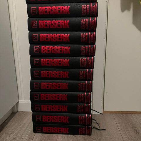 Berserk Manga Vol. 1-12 | Selges som ett sett