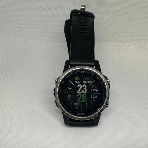 Garmin Fenix 5s