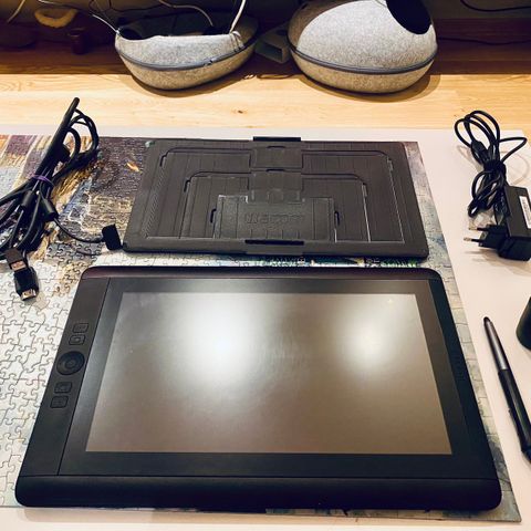 Wacom Cintiq 13HD digitalt tegnebrett