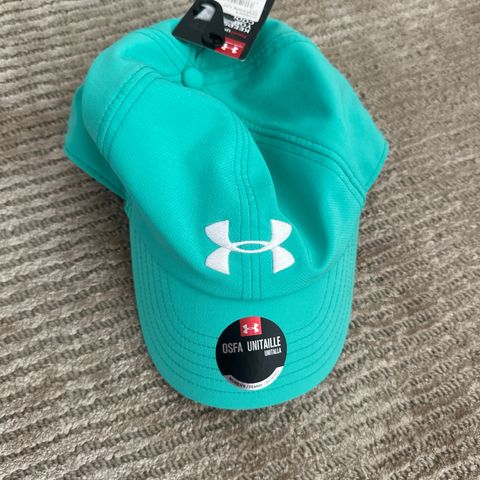 Ubrukt/ny! Råfin Under Armour caps i flott varm mintgrønn farge - justerbar