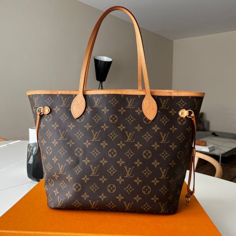 Louis Vuitton Neverfull MM Monogram Canvas