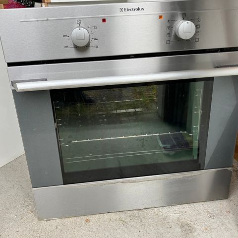 Electrolux innbyggningsovn pent brukt