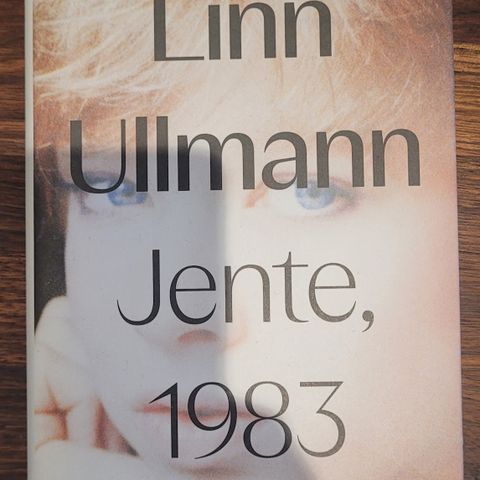 Bok - Jente, 1983 av Linn Ullman med liten skade i et hjørne til salgs