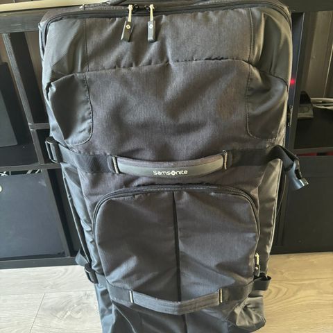 Samsonite duffell bag