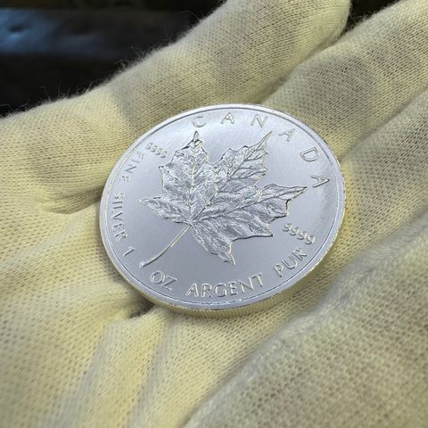 75 stk. Canadian Maple leaf 1 oz Sølvmynt BU