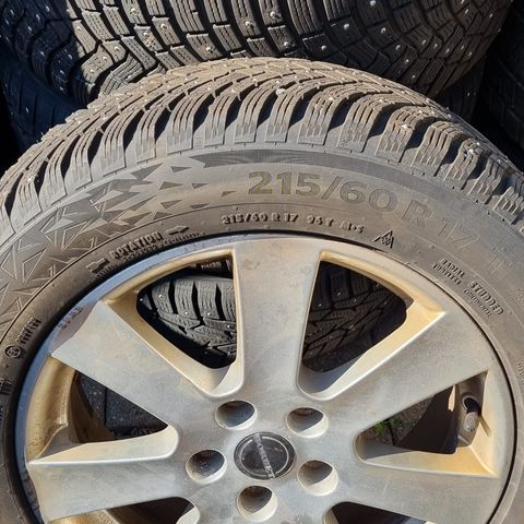 215/60R17 5x114 vinterhjul med pigg