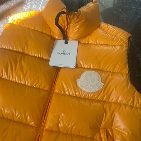 Moncler Parke vest