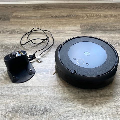 Lite brukt Roomba robotstøvsuger