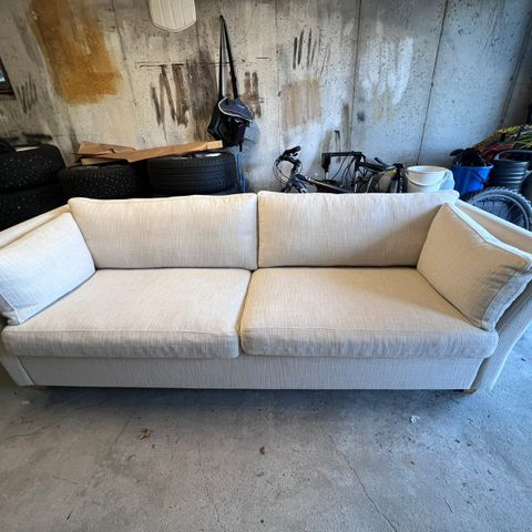 Veldig pen hvit/ beige sofa