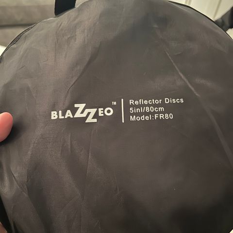 Blazzeo reflector disc