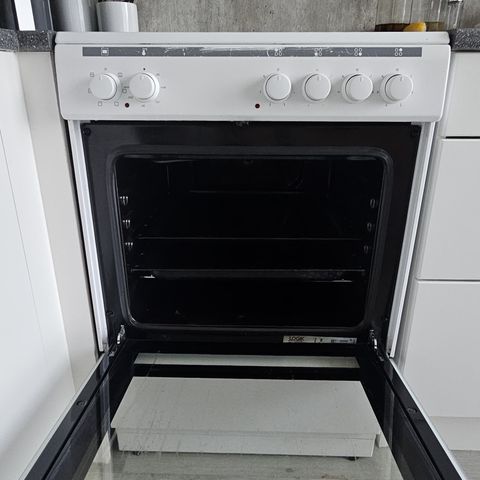 Logik Cooker Ceran Grill 72L med kvittering