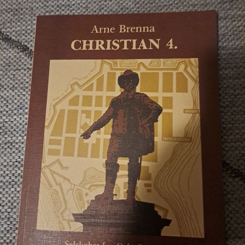 Christian 4. Arne Brenna.