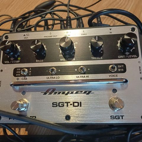 Selger Ampeg SGT Preamp DI Pedal