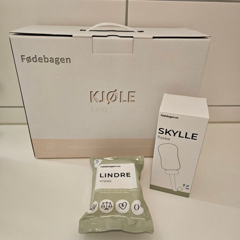 Kjølebind, skylleflaske og wipes