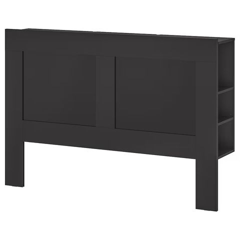 Hemnes sengegavl med hyller