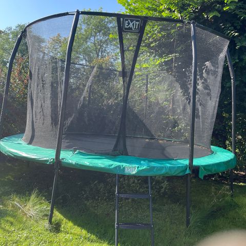 Trampoline