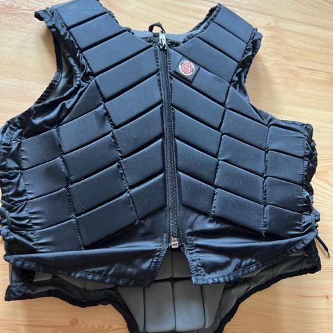 Ridevest / sikkerhetsvest str 12 Alpha Horse