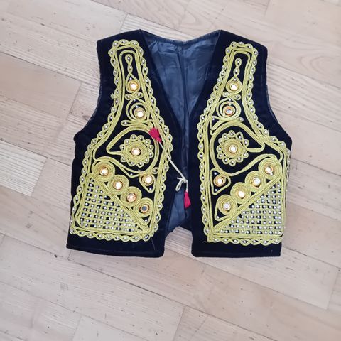 Vest for gutt