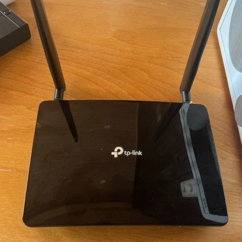 TP-Link 4G Router TL-MR6400