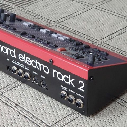 Nord Electro 2 Rack selges gunstig